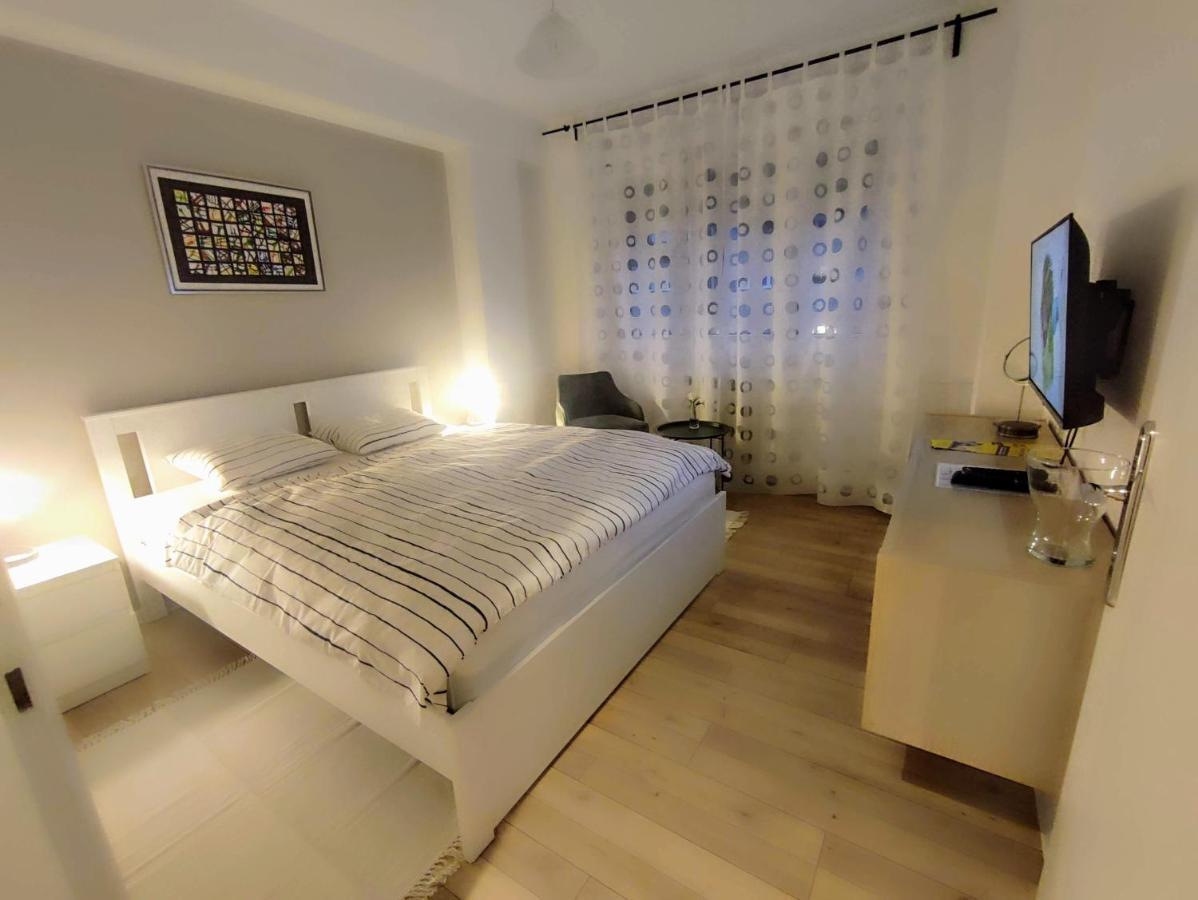 Tasmajdan City Break Belgrado Buitenkant foto