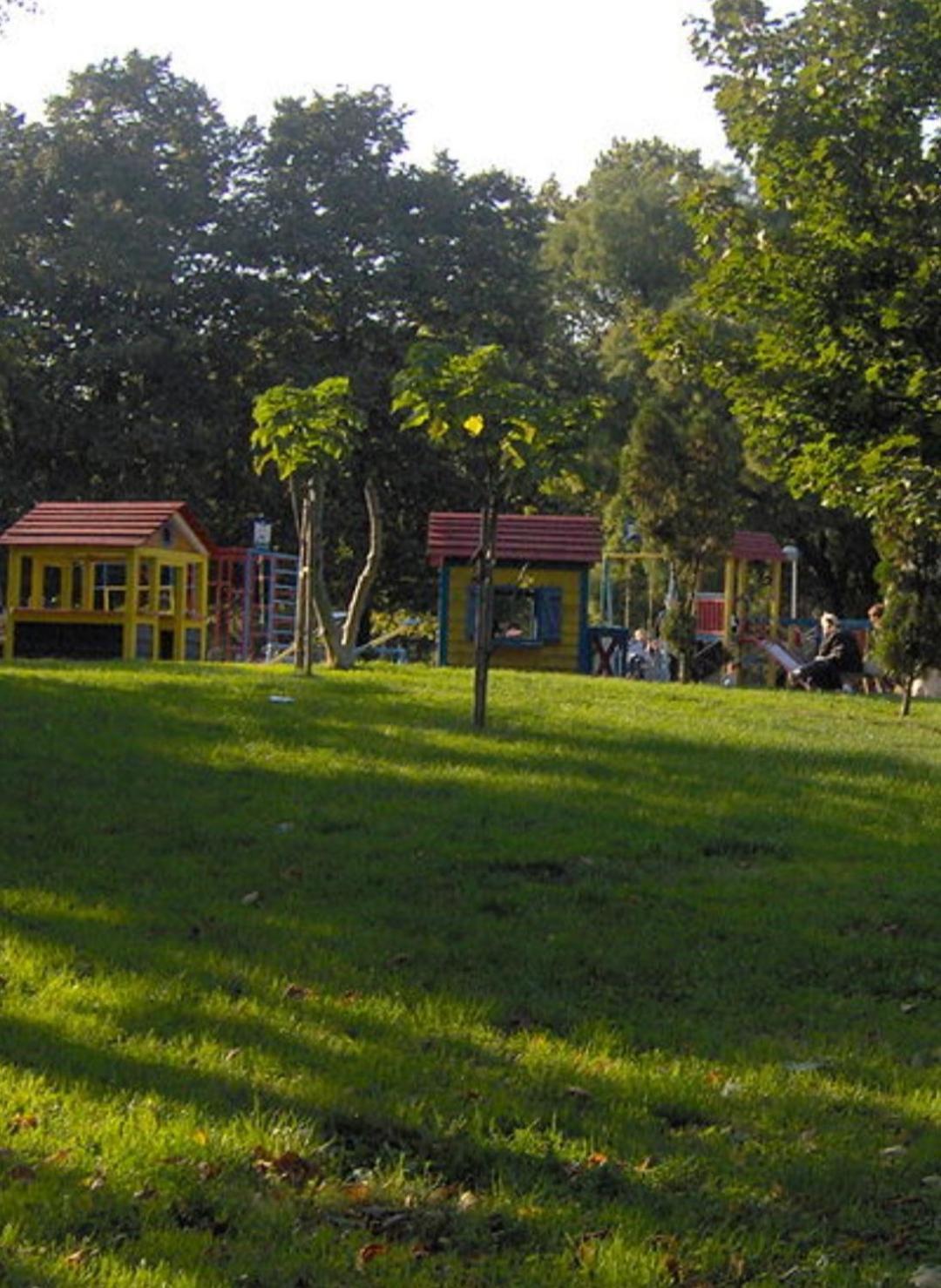 Tasmajdan City Break Belgrado Buitenkant foto